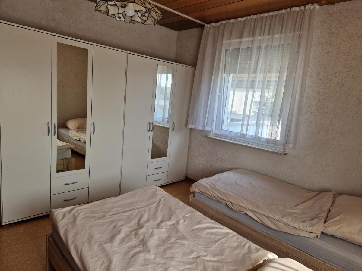 Appartment Rechberghausen ภายนอก รูปภาพ